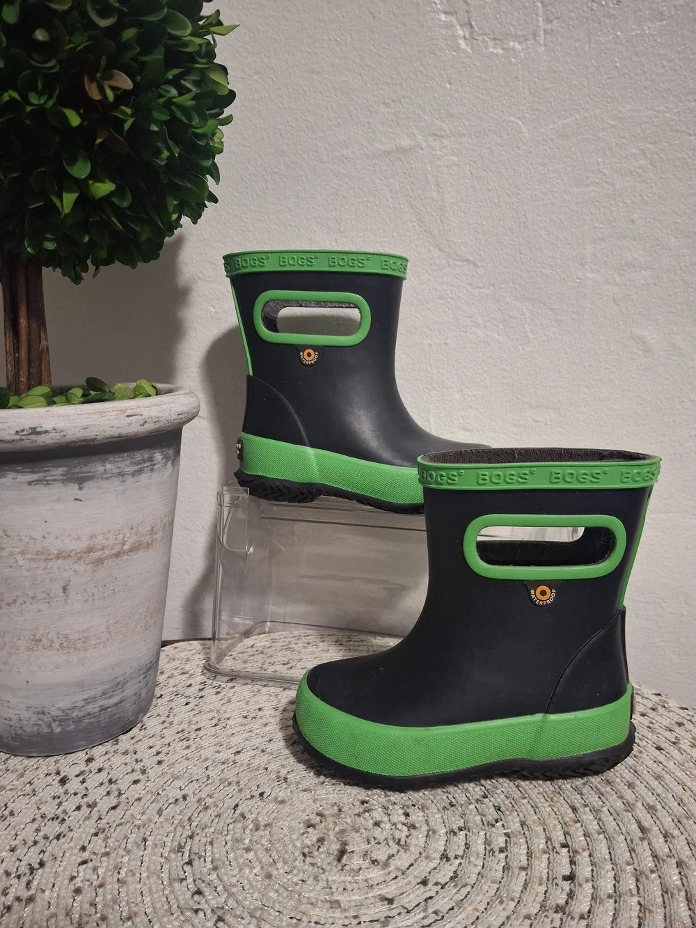 Kids Bogs Rain Boots Size 5c.